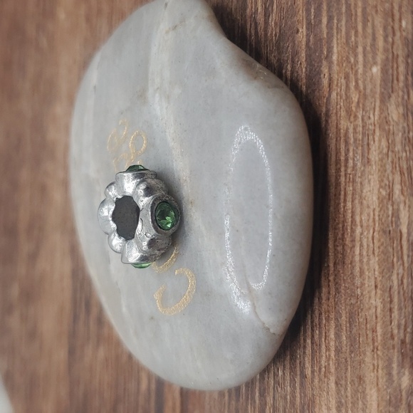 Lillypad forest green wheel charm - Picture 2 of 2